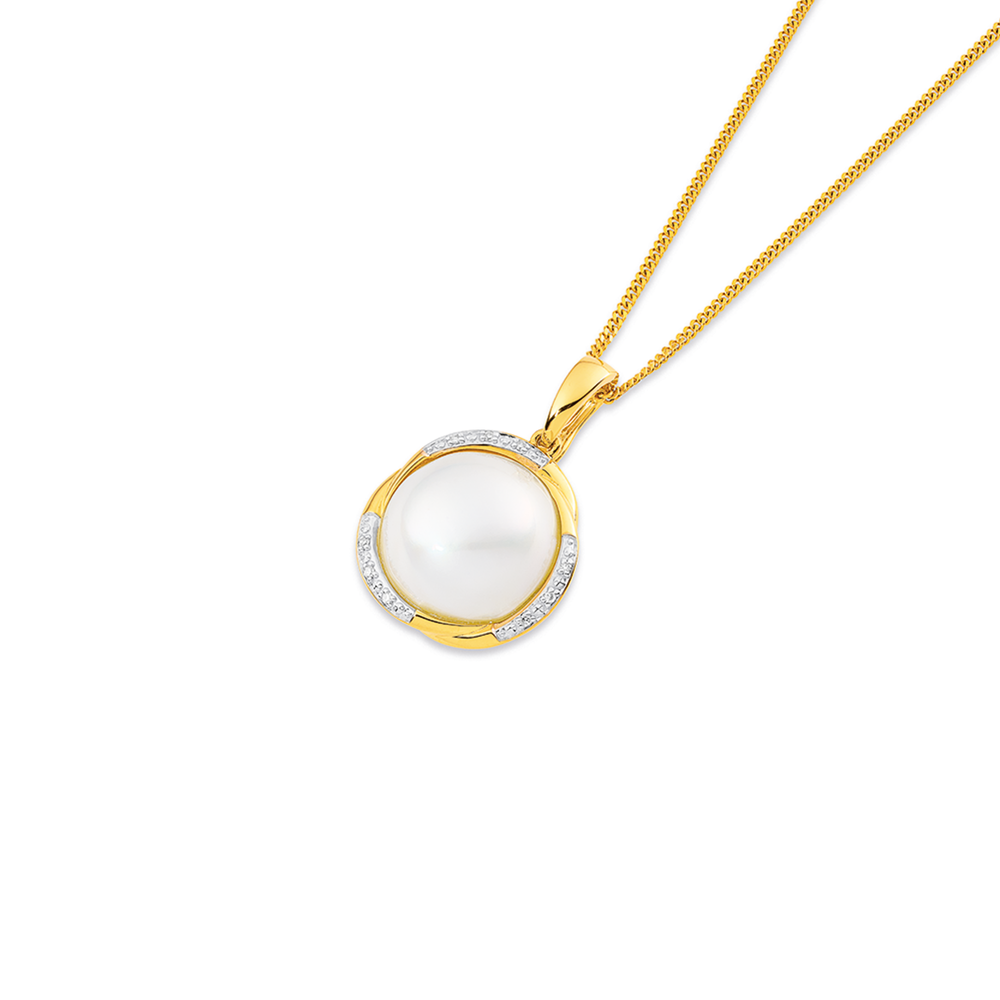 9ct Freshwater Pearl & Diamond Petals Pendant in White | Stewart