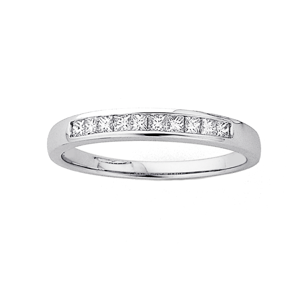 Diamond rings, solitaires, dress rings, eternity and anniversary rings